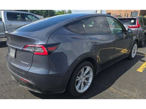 Used 2020 Tesla Model Y Long Range AWD/4WD image 3