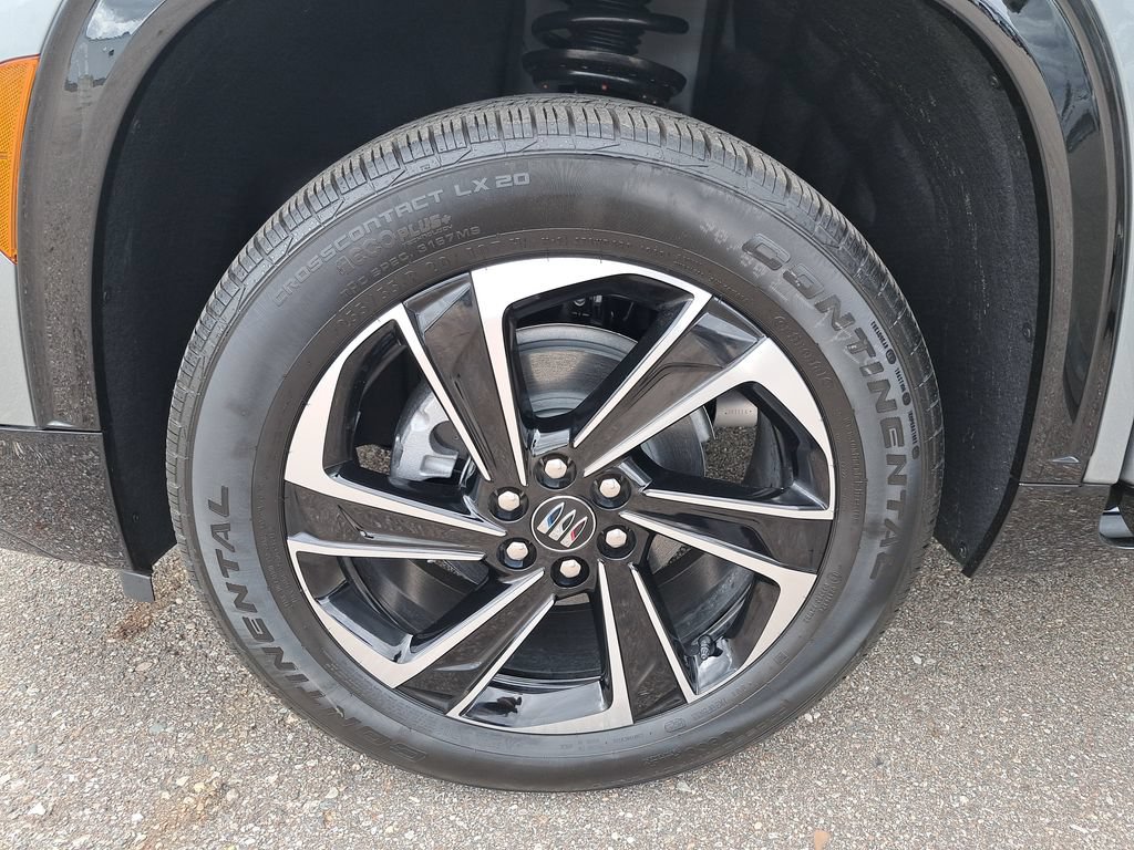 New 2026 Buick Enclave Sport Touring w/ Power Package FWD image 38
