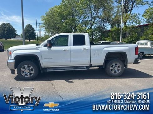 Used 2017 GMC Sierra 2500 SLE w/ HD SLE Preferred Plus Package AWD/4WD image 1