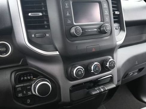 Used 2022 RAM 1500 Big Horn AWD/4WD image 22