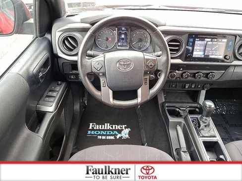 Certified 2019 Toyota Tacoma TRD Off-Road image 11