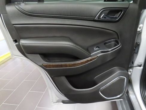 Used 2018 Chevrolet Tahoe LT image 14