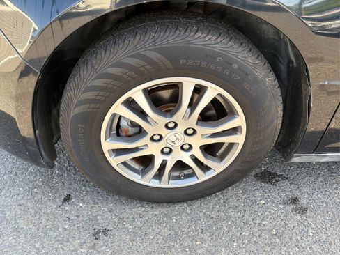 Used 2012 Honda Odyssey EX-L image 17
