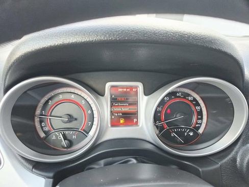 Used 2014 Dodge Journey SXT w/ Flexible Seating Group image 20