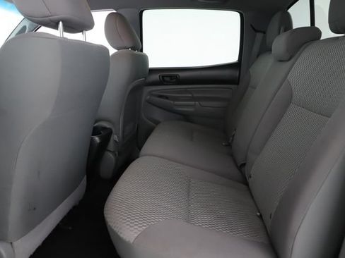 Used 2015 Toyota Tacoma 4x4 Double Cab w/ SR5 Package image 24