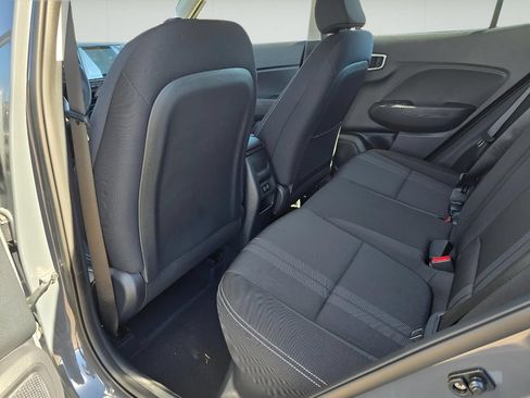 Used 2025 Hyundai Venue SEL FWD image 12