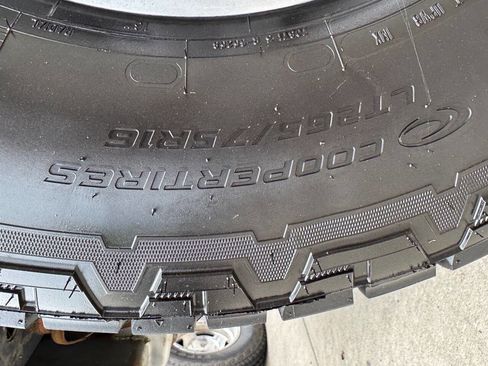 Used 2005 Chevrolet Silverado 3500 LT w/ Heavy-Duty Power Package image 37