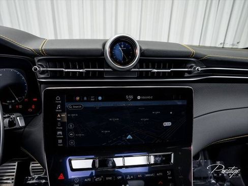 Used 2023 Maserati Grecale Trofeo AWD/4WD image 27