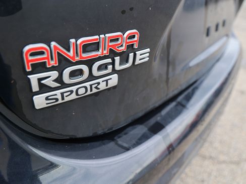 Used 2019 Nissan Rogue Sport S FWD image 12