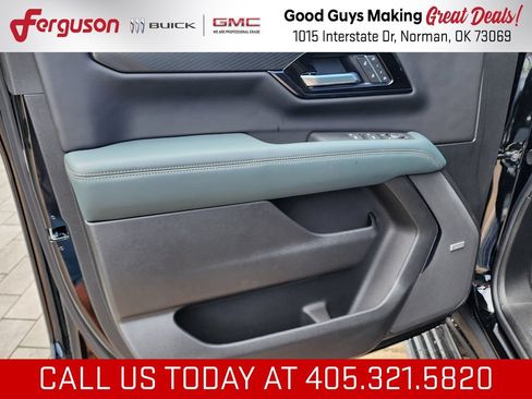 New 2026 GMC Yukon XL AT4 w/ AT4 Premium Plus Package AWD/4WD image 11