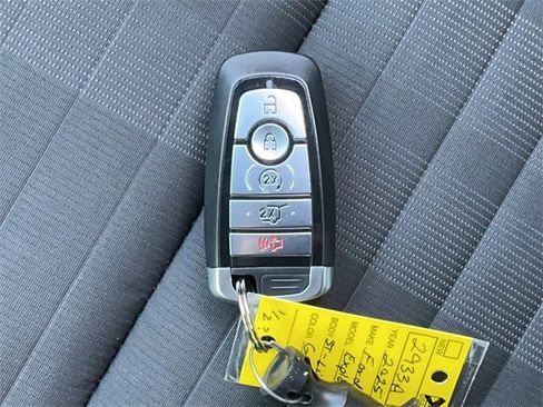 Used 2025 Ford Explorer ST-Line image 41