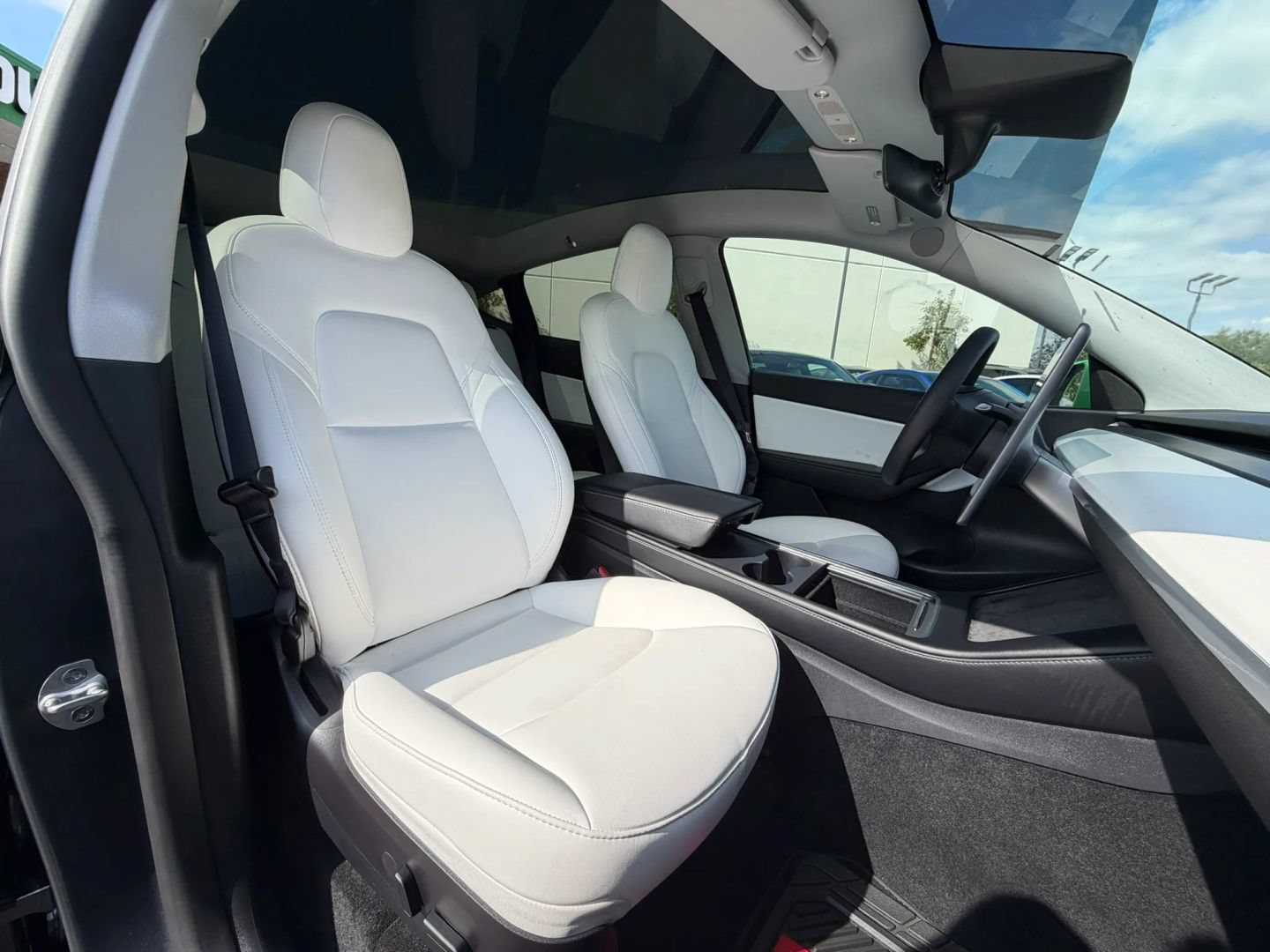 Used 2022 Tesla Model Y Performance AWD/4WD image 31