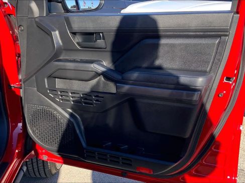 Used 2025 Toyota Tacoma SR5 image 22