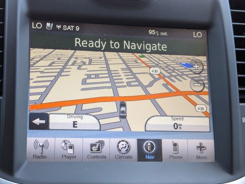 Used 2011 Chrysler 300 C w/ Sound Group RWD image 30