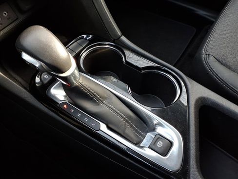 Certified 2021 Buick Encore GX Preferred w/ LPO, Trailering Package image 15