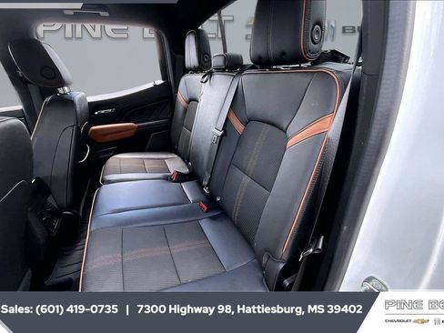 Used 2023 GMC Canyon AT4 w/ Technology Package AWD/4WD image 19
