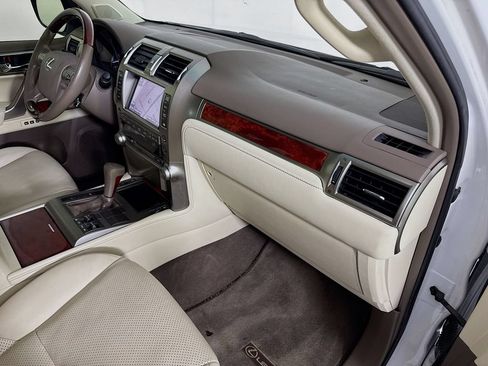 Used 2013 Lexus GX 460 w/ Comfort Plus Pkg AWD/4WD image 31