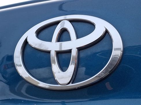 Certified 2025 Toyota Camry SE w/ Convenience Package image 31