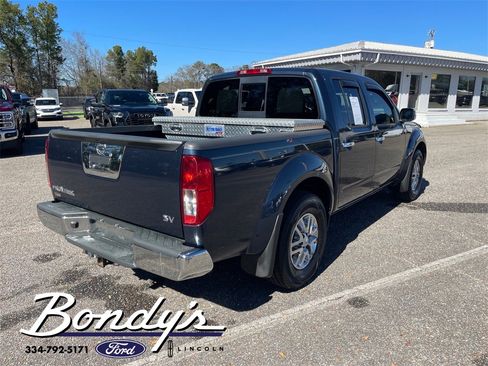 Used 2019 Nissan Frontier SV image 15