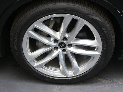 Used 2025 Audi Q7 3.0T Premium Plus w/ Premium Plus Package image 9