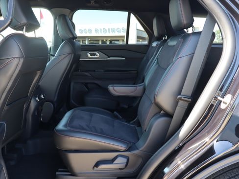 Used 2025 Ford Explorer ST AWD/4WD image 10