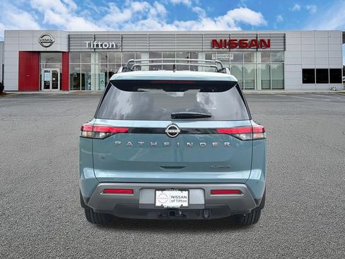 New 2026 Nissan Pathfinder Platinum FWD image 6