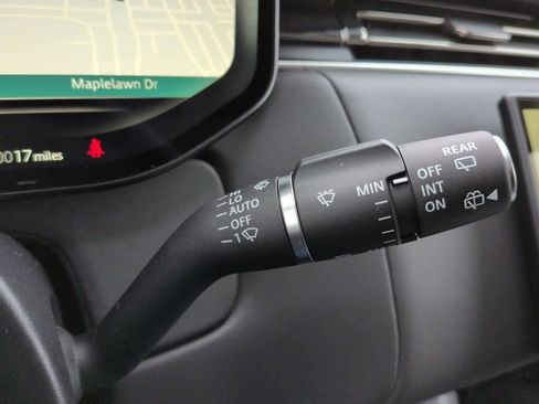 New 2026 Land Rover Range Rover Long Wheelbase SE image 28