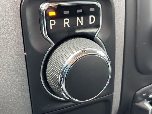 Used 2016 RAM 1500 Express RWD image 19