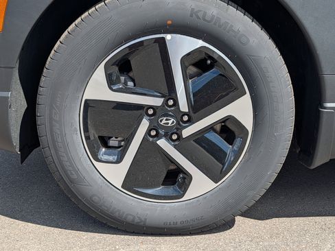 New 2026 Hyundai Ioniq 9 SE AWD/4WD image 5