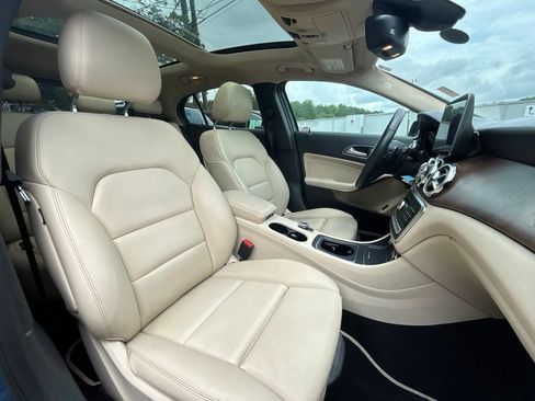 Used 2019 Mercedes-Benz GLA 250 4MATIC w/ Premium Package image 20