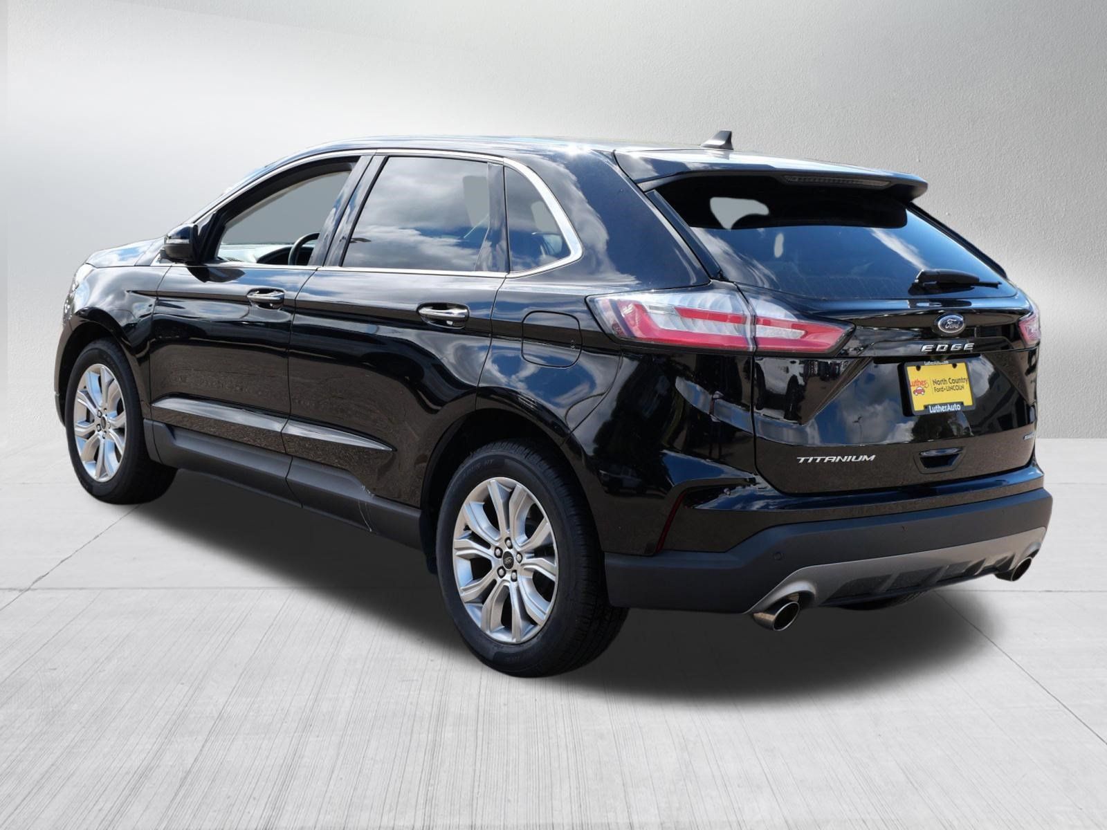 Certified 2024 Ford Edge Titanium AWD/4WD image 5