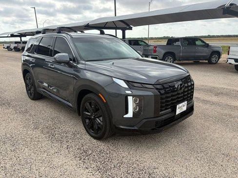 Used 2025 Hyundai Palisade XRT FWD image 3