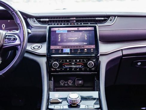 Used 2021 Jeep Grand Cherokee L Overland w/ Advanced Protech Group III image 16