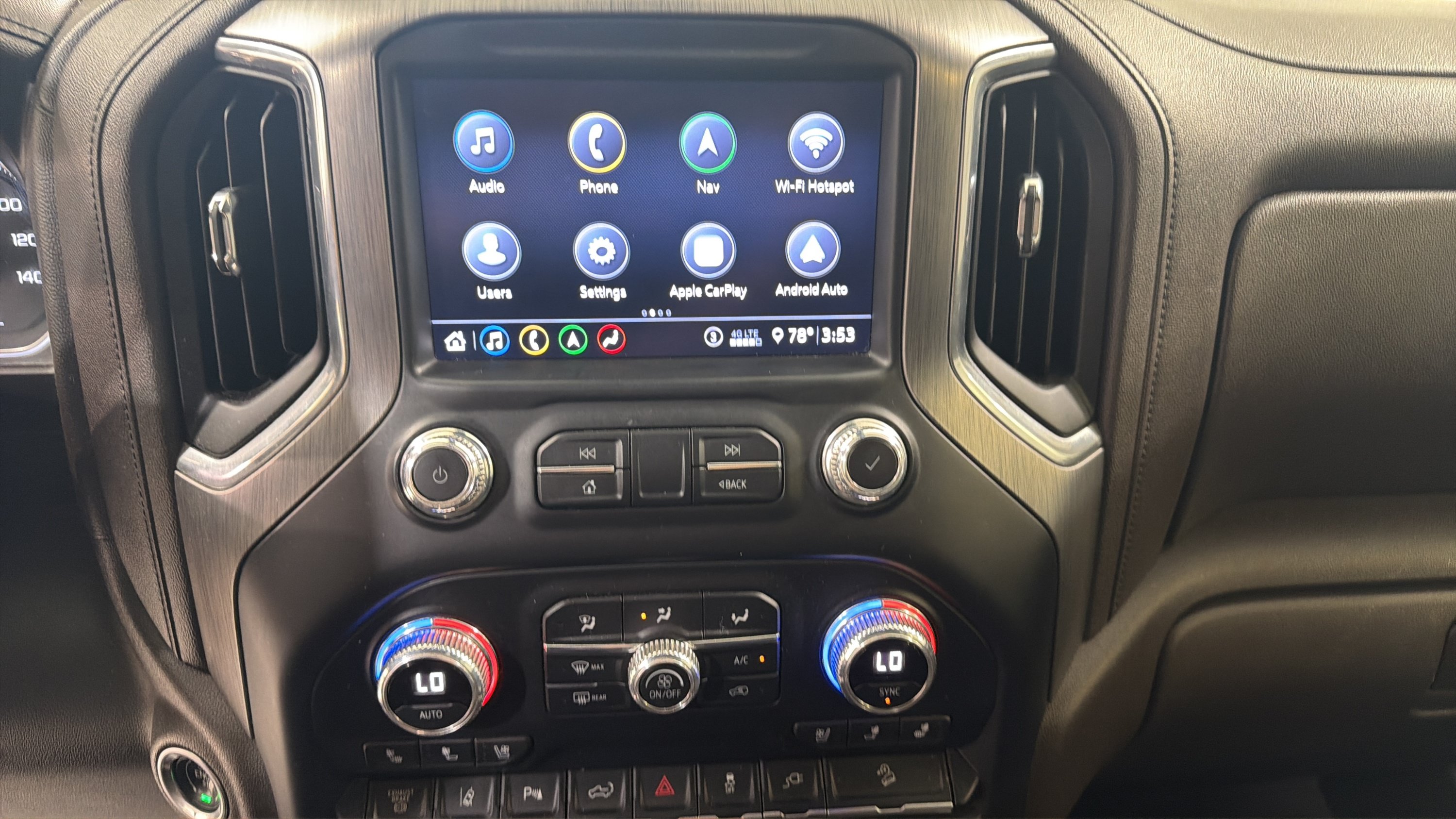 Used 2020 GMC Sierra 2500 Denali w/ Technology Package AWD/4WD image 17