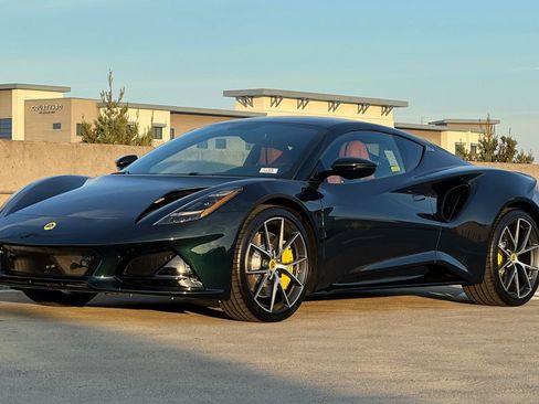 New 2025 Lotus Emira image 8
