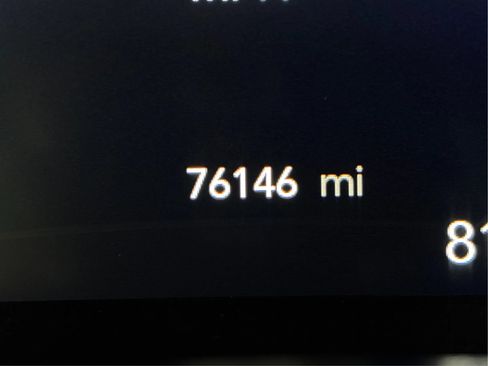 Used 2018 Chrysler Pacifica Limited FWD image 48