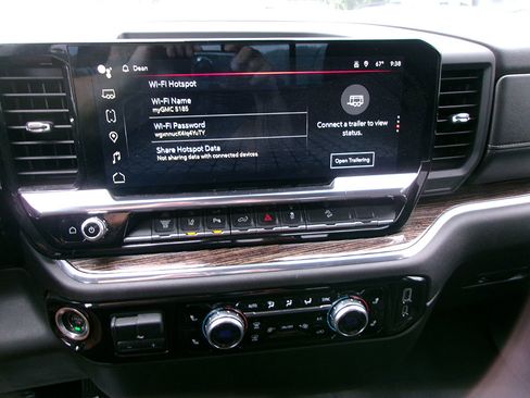 Used 2024 GMC Sierra 2500 SLE w/ SLE Value Package; image 19