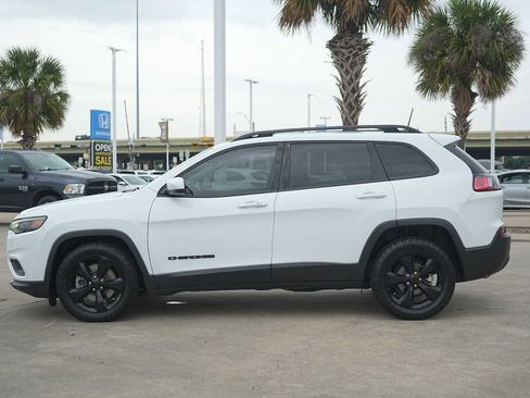 Used 2021 Jeep Cherokee Latitude Plus FWD image 3