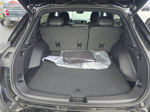 New 2026 Chevrolet Equinox EV RS image 16