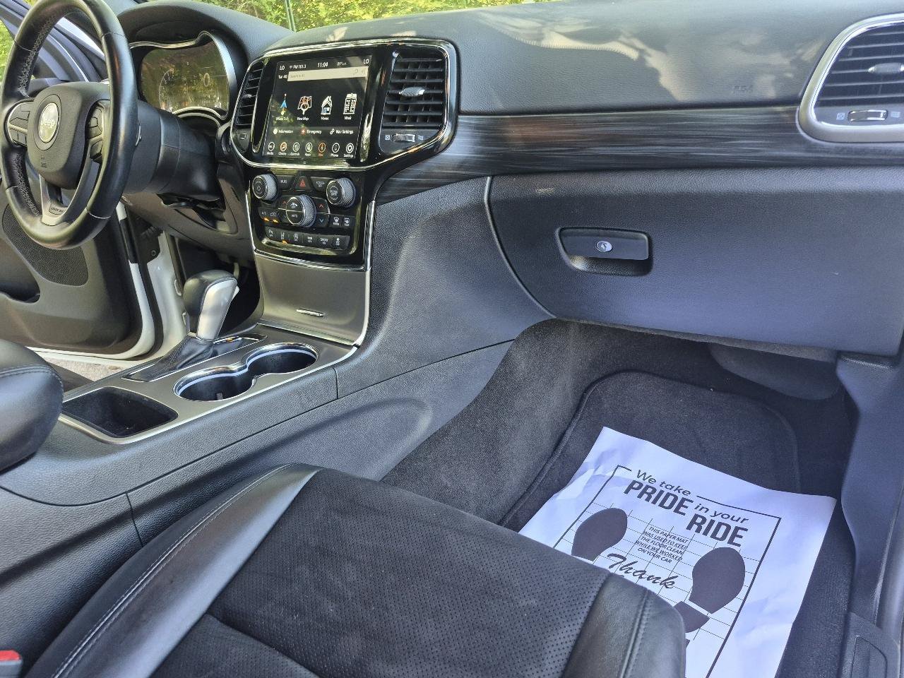Used 2022 Jeep Grand Cherokee Laredo X RWD image 20