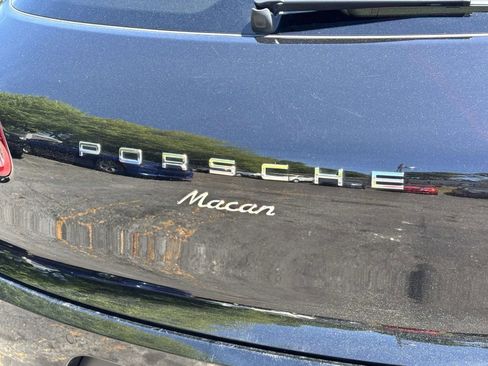 Used 2017 Porsche Macan image 8
