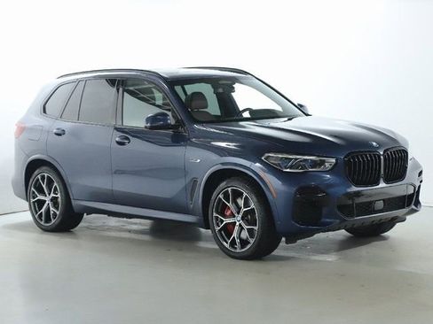 Certified 2023 BMW X5 xDrive45e w/ Executive Package image 9