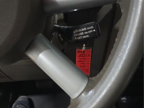 Used 2009 Jeep Wrangler Unlimited Sahara w/ Mopar Chrome Edition Group image 12