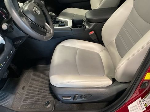 Used 2023 Toyota RAV4 XLE Premium AWD/4WD image 10