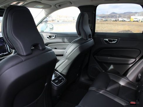 Used 2022 Volvo XC60 B6 Inscription w/ Advanced Package image 15