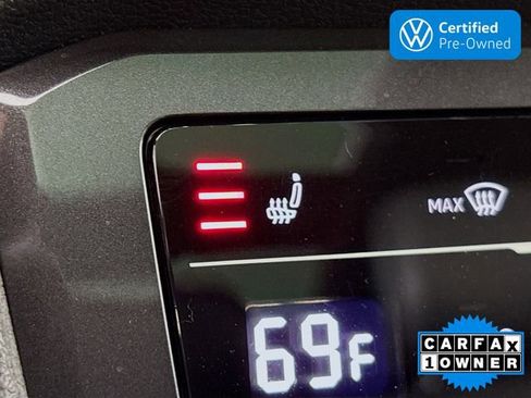Certified 2022 Volkswagen Tiguan SEL R-Line image 21