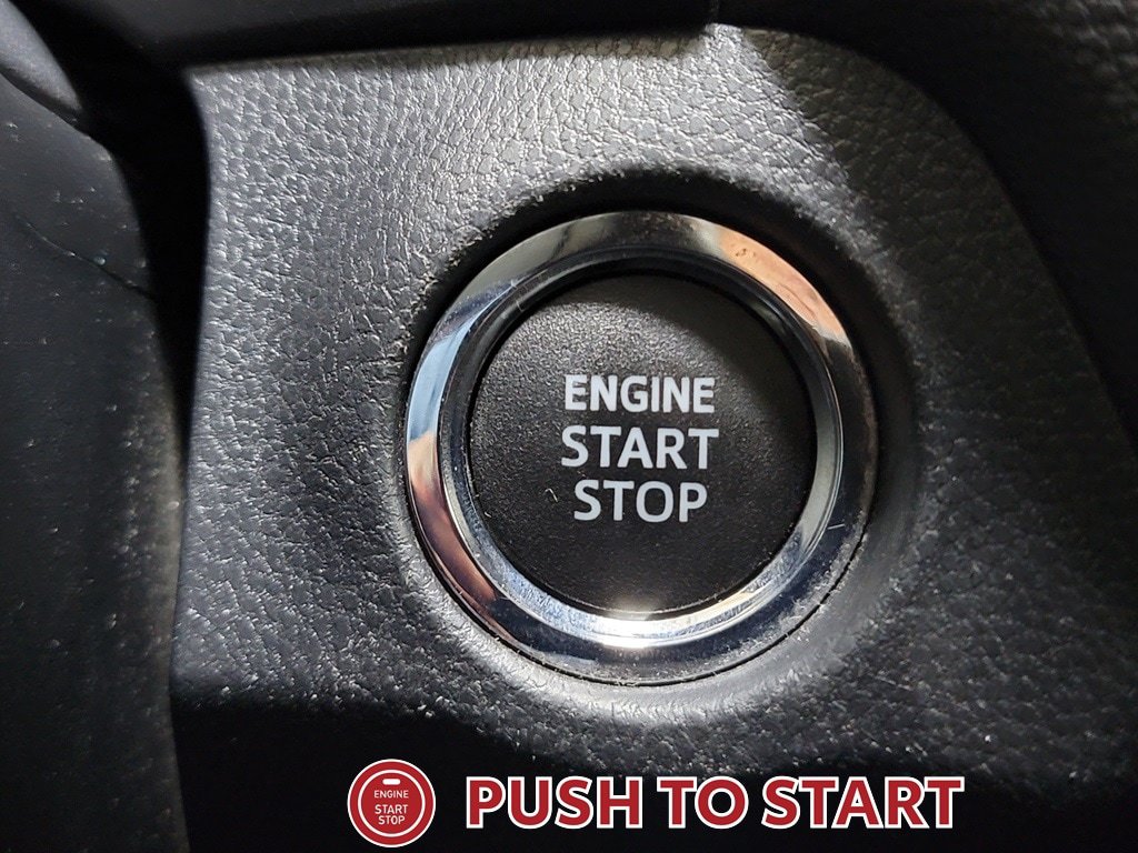 Used 2021 Toyota RAV4 XLE FWD image 19