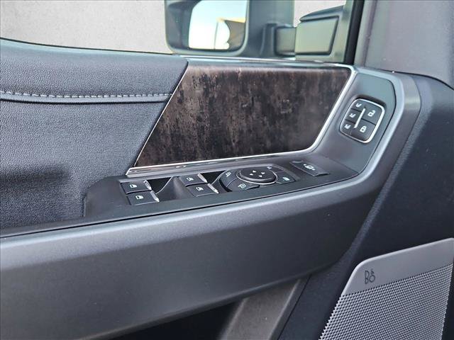 Used 2025 Ford F250 Lariat AWD/4WD image 24