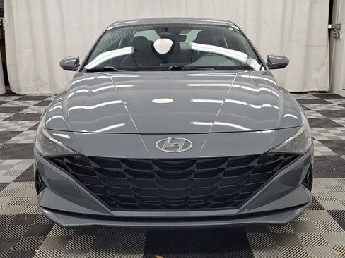 Used 2023 Hyundai Elantra SEL FWD image 2