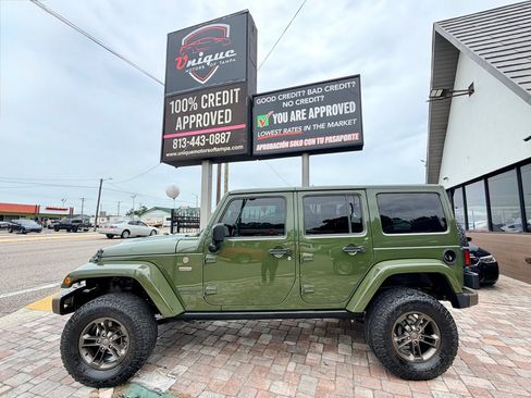Used 2016 Jeep Wrangler Unlimited Sahara AWD/4WD image 6